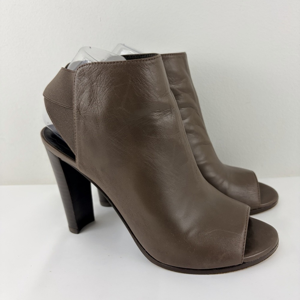 Stuart‎ Weitzman Women's Brown Leather Peep Toe Ankle Booties Heels Size 7M
